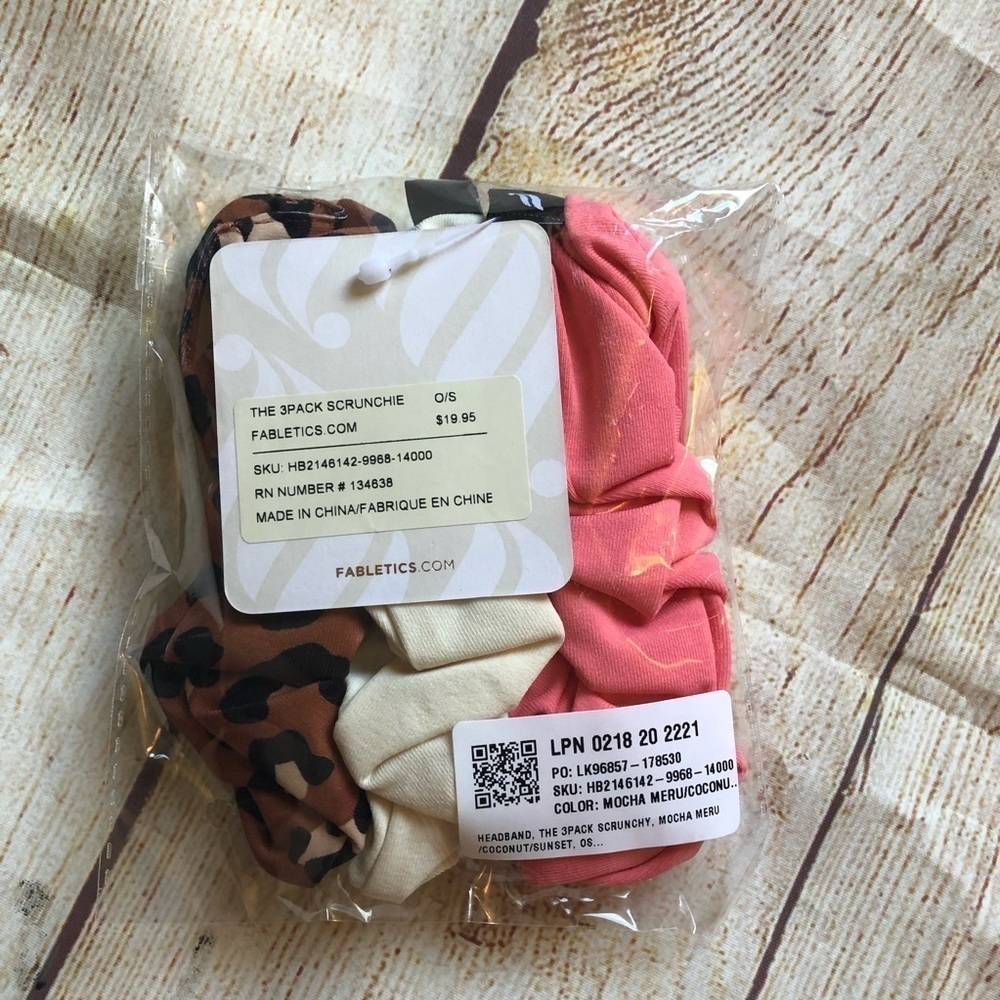Fabletics‎ Scrunchies